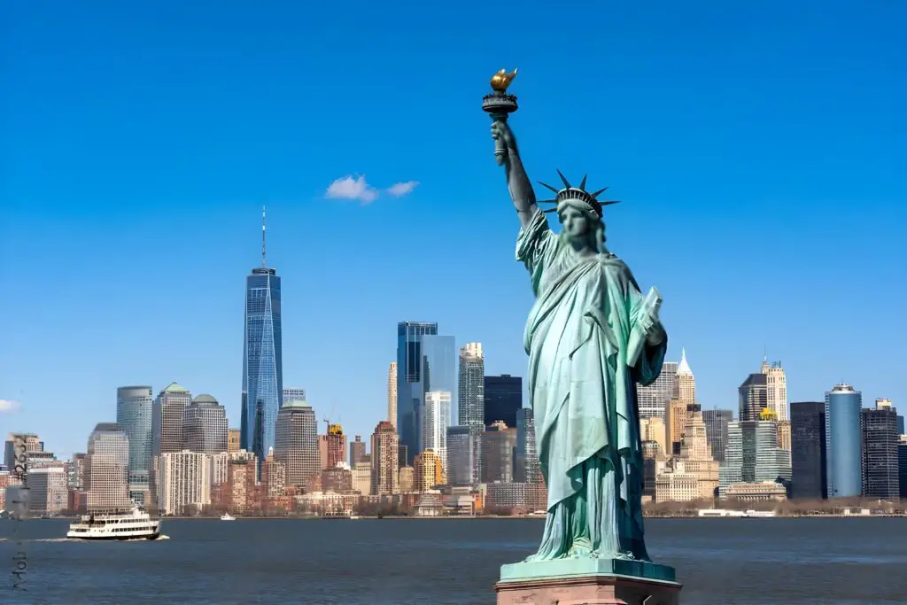 Statue-of-Liberty | New-York-City | ideal destination for solo journey