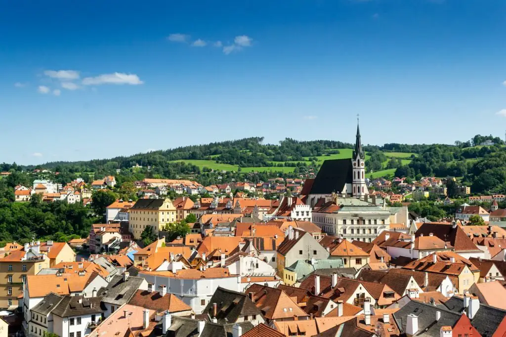 The Ultimate Solo Traveler Guide to Czech Republic (2024-25)